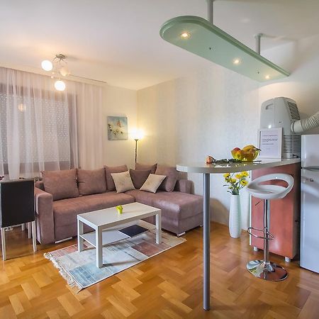Stan Na Dan Banja Luka Lägenhet Exteriör bild