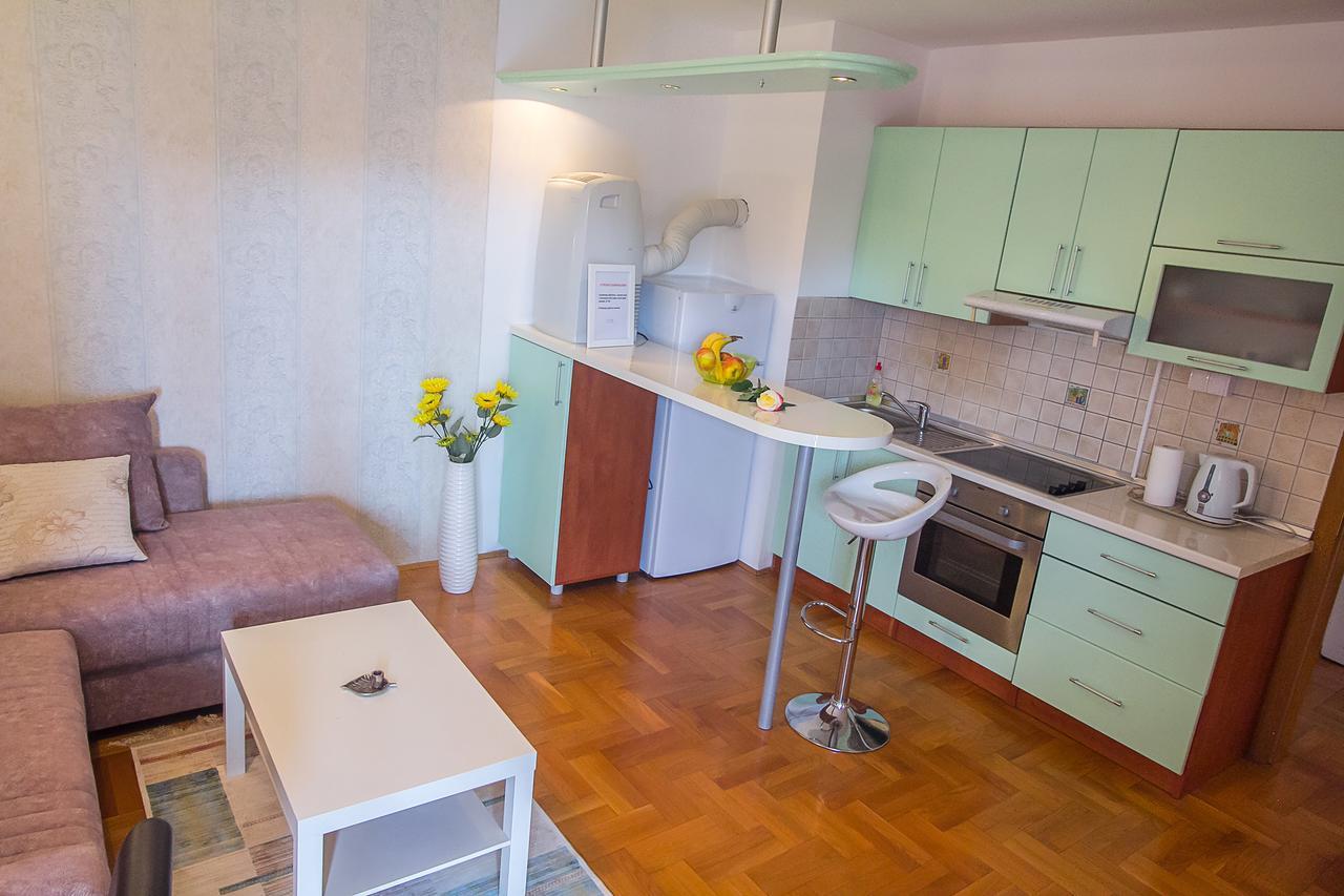 Stan Na Dan Banja Luka Lägenhet Exteriör bild