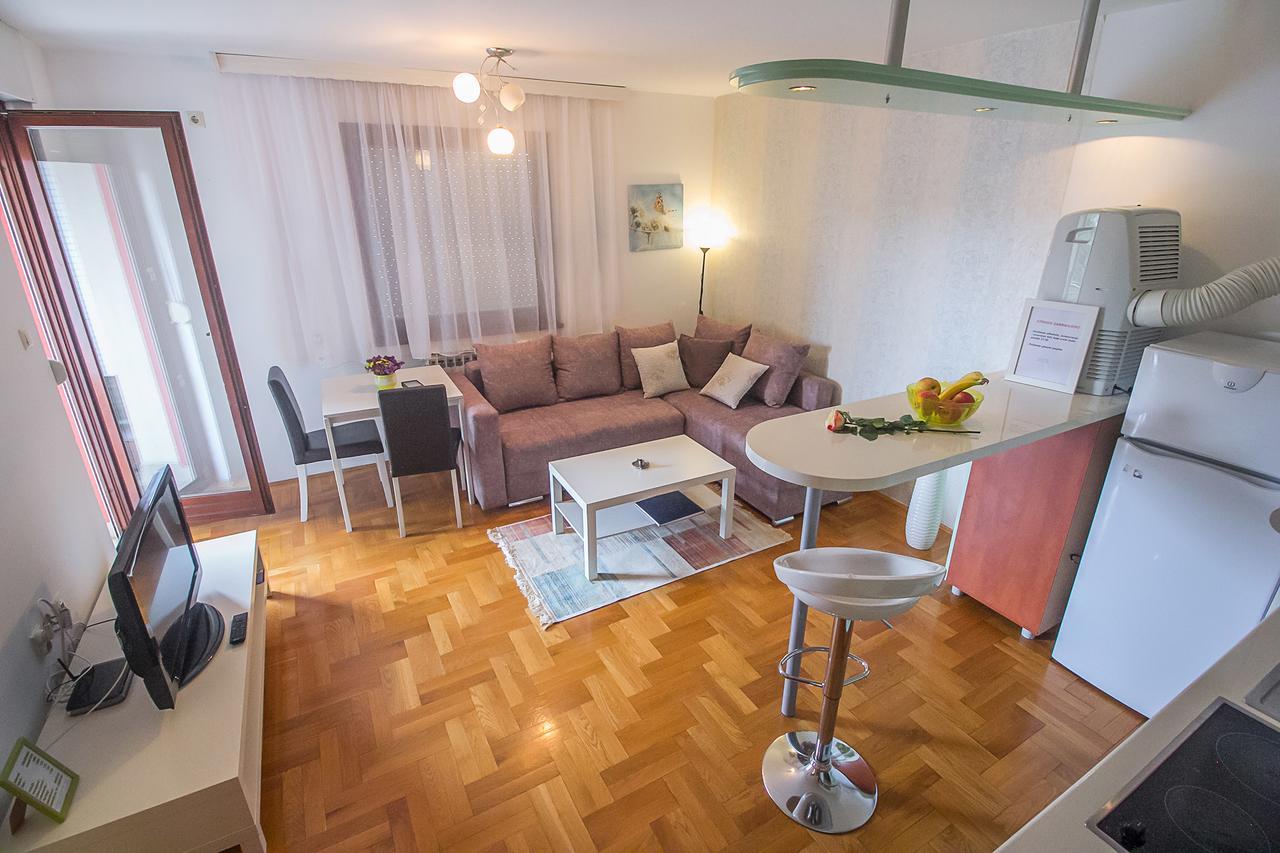 Stan Na Dan Banja Luka Lägenhet Exteriör bild